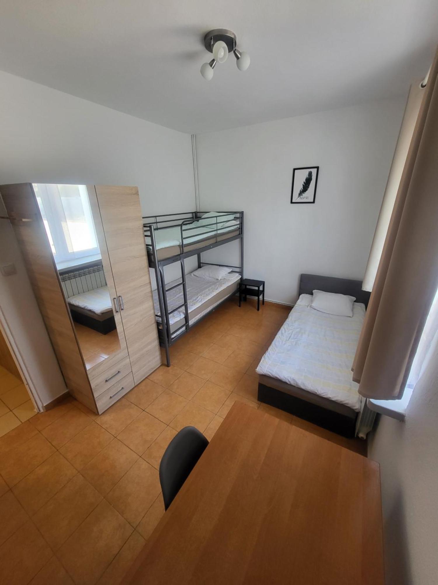 Rooms4Rest Popularna - Private Rooms For Tourists - Atr Consulting Sp, Z O,O, Βαρσοβία Εξωτερικό φωτογραφία