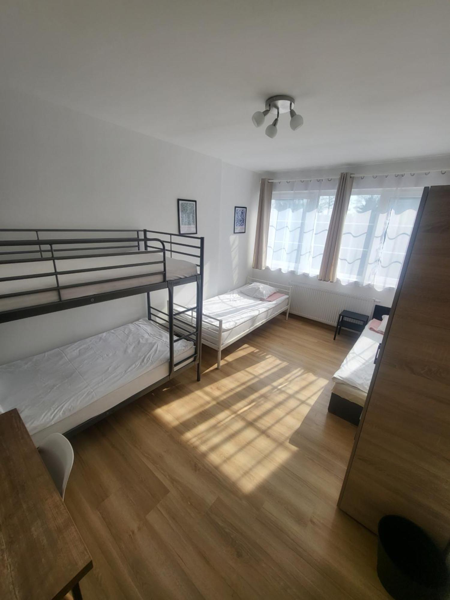 Rooms4Rest Popularna - Private Rooms For Tourists - Atr Consulting Sp, Z O,O, Βαρσοβία Εξωτερικό φωτογραφία