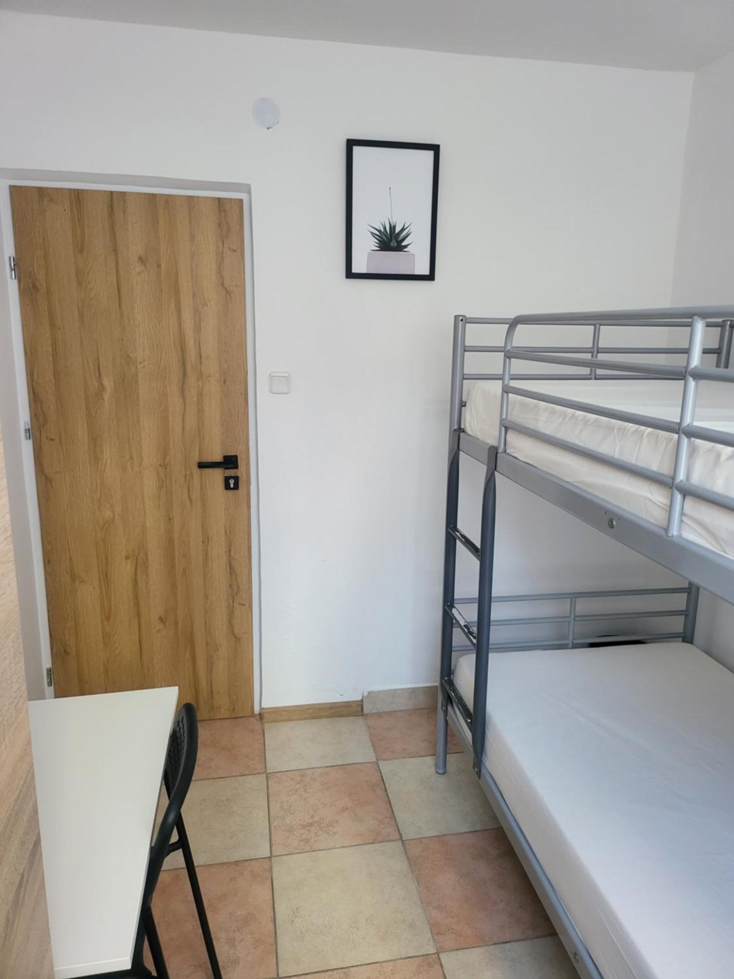 Rooms4Rest Popularna - Private Rooms For Tourists - Atr Consulting Sp, Z O,O, Βαρσοβία Εξωτερικό φωτογραφία
