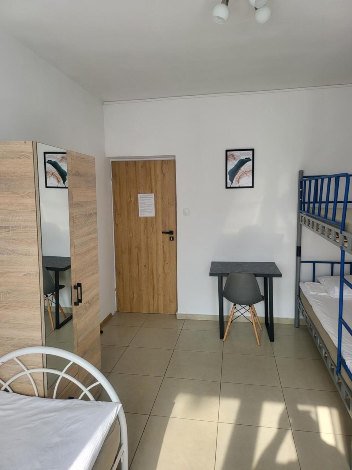 Rooms4Rest Popularna - Private Rooms For Tourists - Atr Consulting Sp, Z O,O, Βαρσοβία Εξωτερικό φωτογραφία