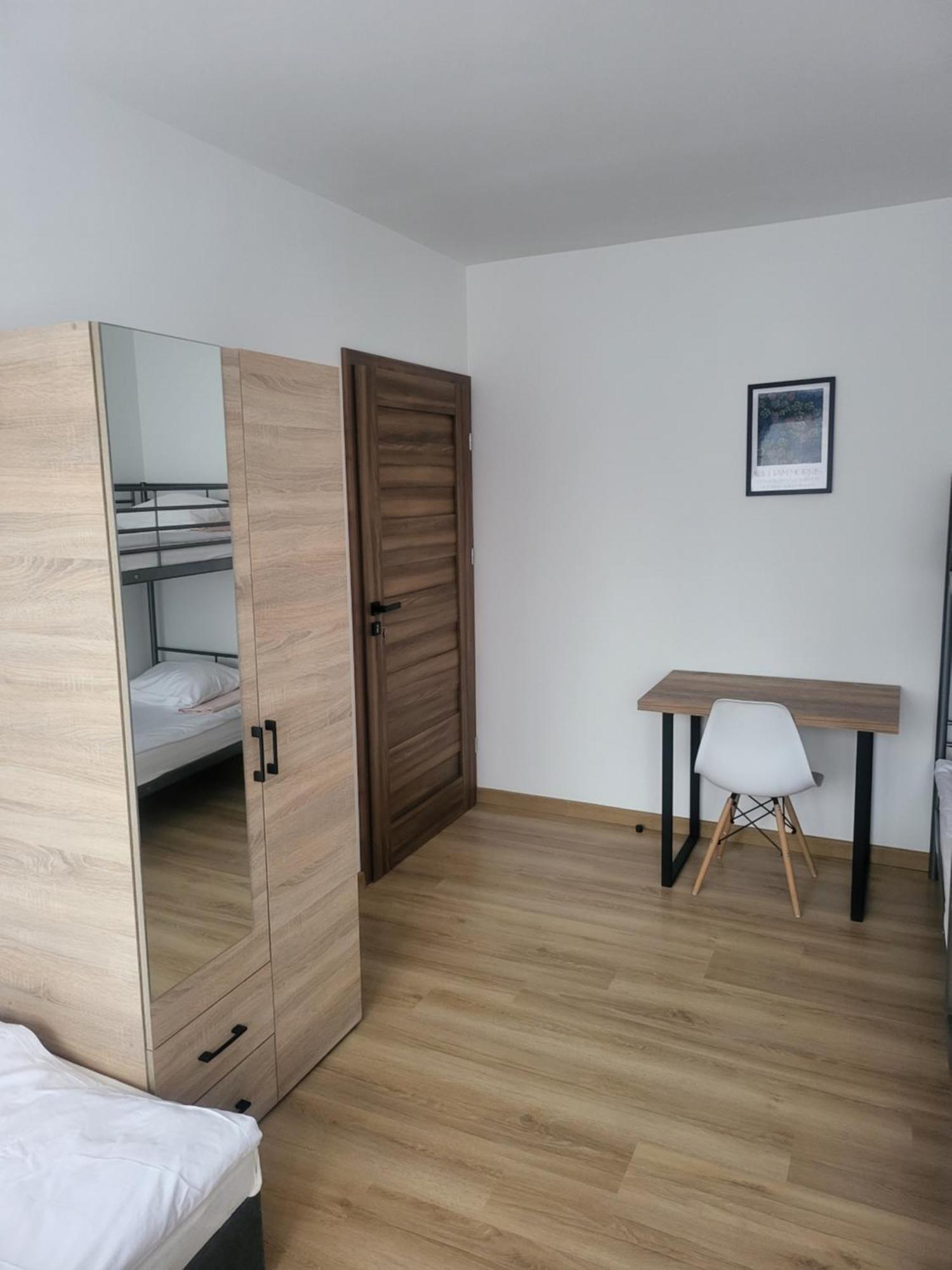 Rooms4Rest Popularna - Private Rooms For Tourists - Atr Consulting Sp, Z O,O, Βαρσοβία Εξωτερικό φωτογραφία