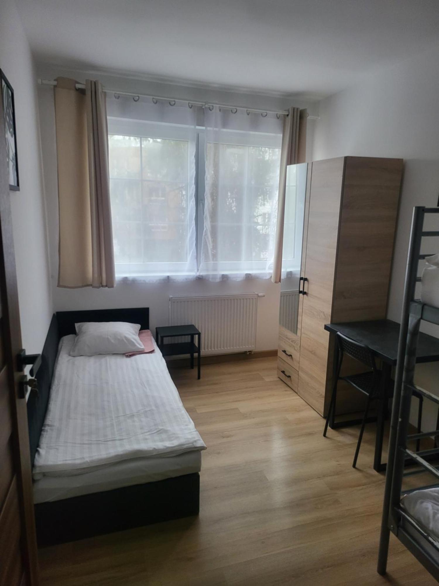Rooms4Rest Popularna - Private Rooms For Tourists - Atr Consulting Sp, Z O,O, Βαρσοβία Εξωτερικό φωτογραφία